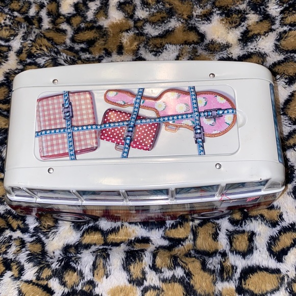 Silver Crane Company Novelty Retro Camper Van Collectors Cookie Tin - Picture 3 of 11